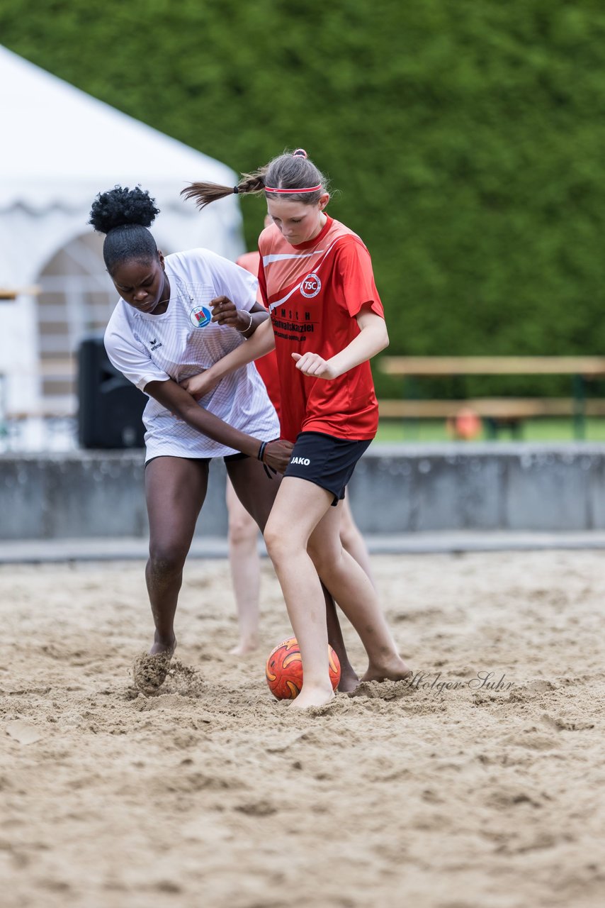 Bild 70 - wBJ/wCJ Beachsoccer Cup